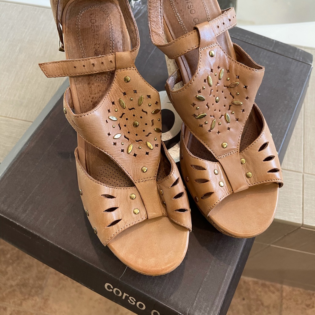 Corso Como Platforms